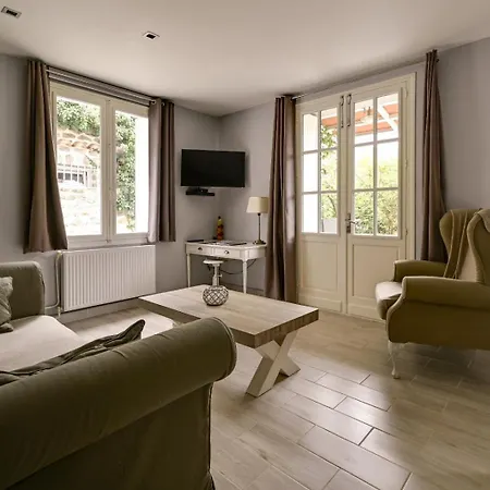 Apartamento Claire Fontaine *